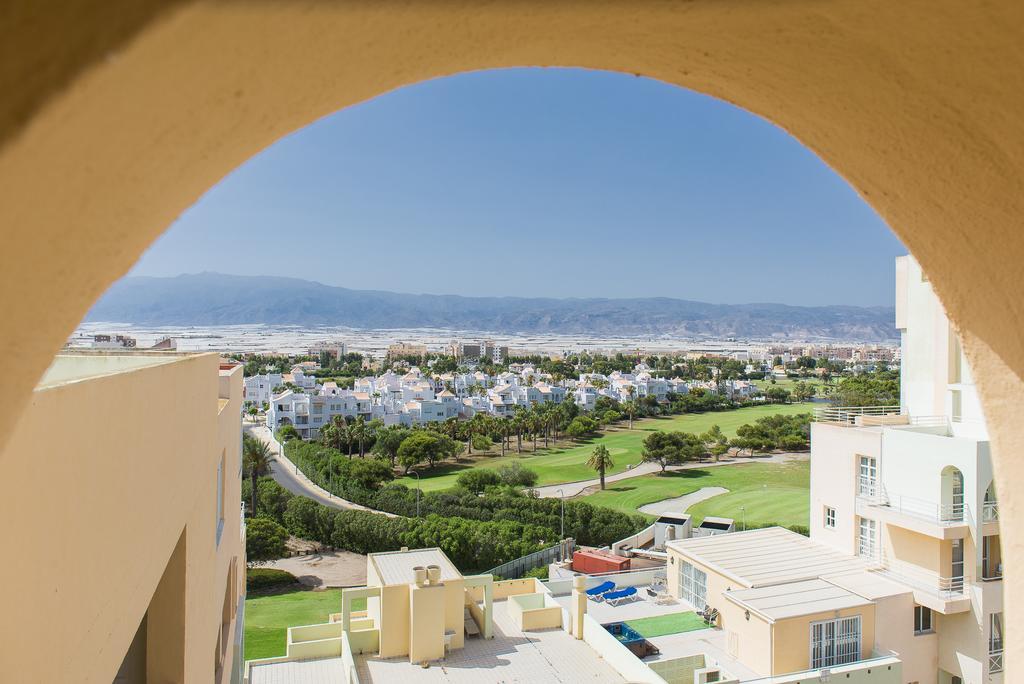 Apartamentos Fenix Beach روكيتاس ذي مار المظهر الخارجي الصورة