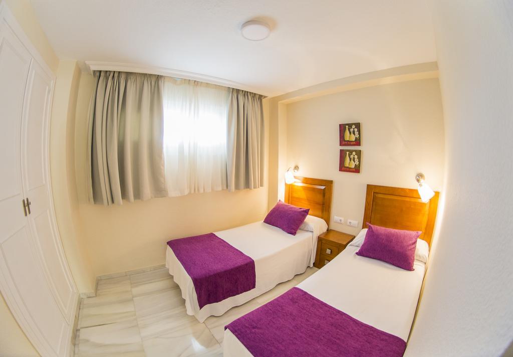 Apartamentos Fenix Beach روكيتاس ذي مار المظهر الخارجي الصورة