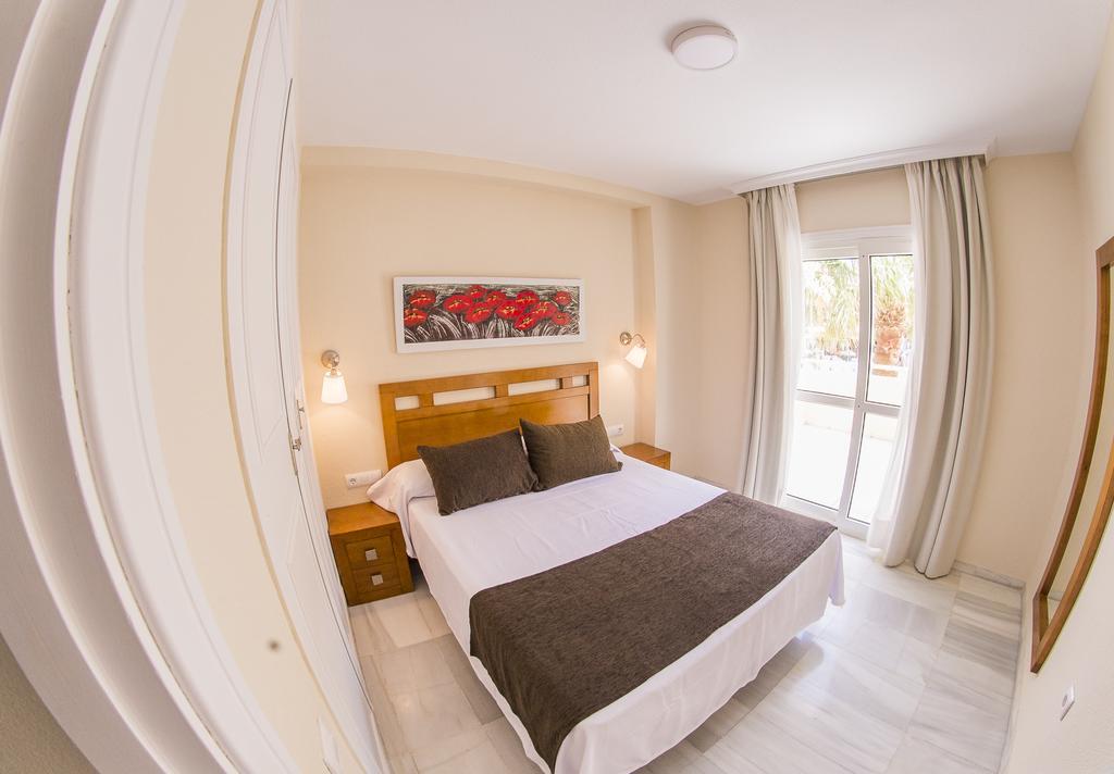 Apartamentos Fenix Beach روكيتاس ذي مار المظهر الخارجي الصورة