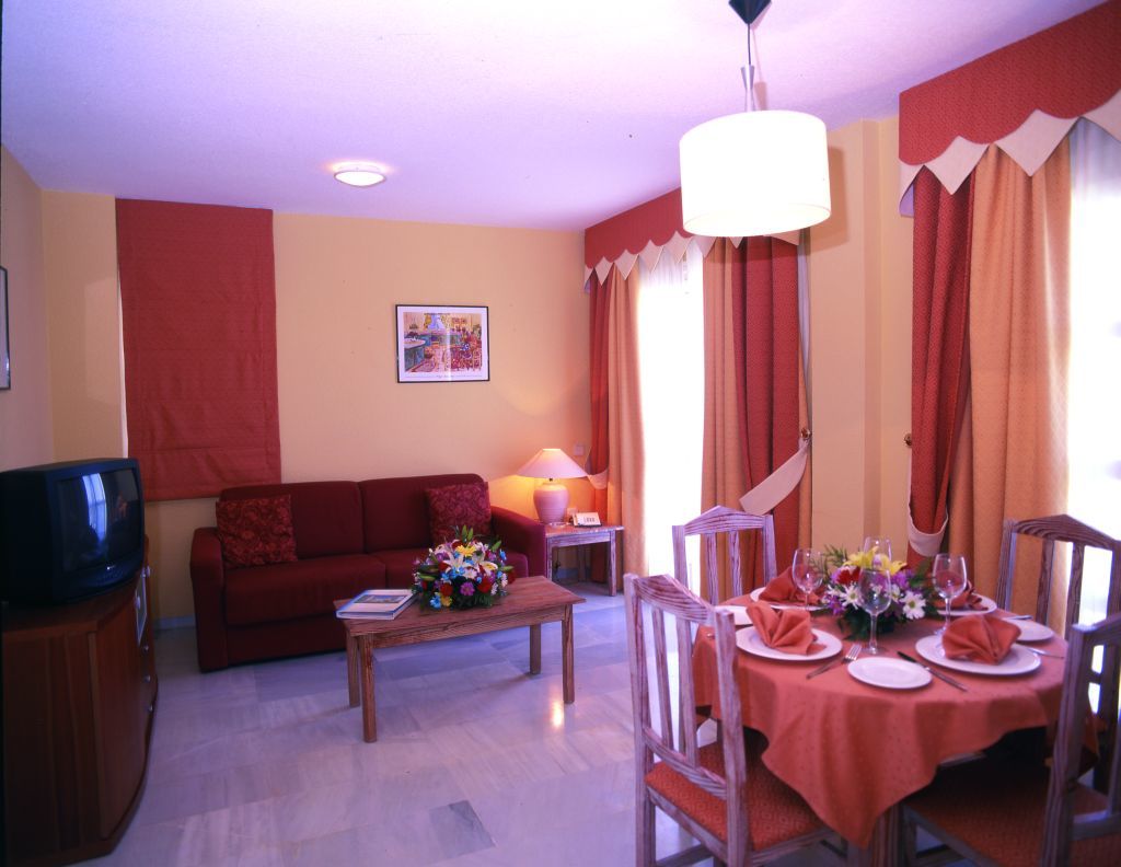 Apartamentos Fenix Beach روكيتاس ذي مار المظهر الخارجي الصورة